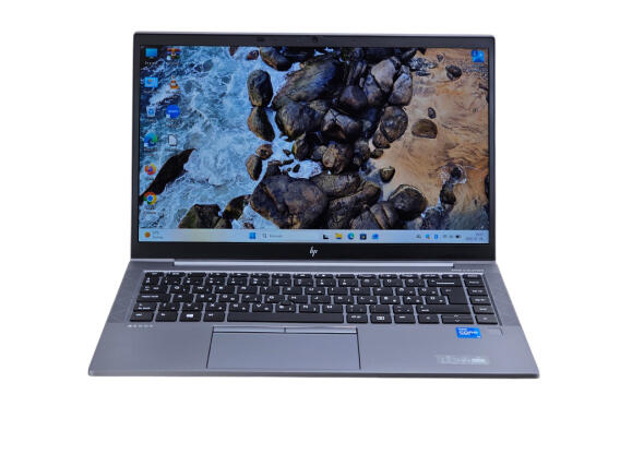 HP Zbook Firefly 14 G8 Laptop + Iris Xe / i5-1145G7 / 16GB RAM / 256GB SSD / Magyar billentyűzet