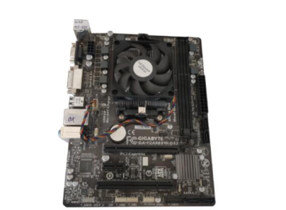 Gigabyte GA-F2A88XM-DS2 FM2 alaplap + A4-6300 CPU +Cooler