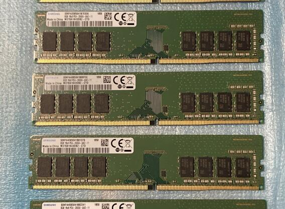 SAMSUNG 8GB DDR4 2666MHz RAM, Gáíri stabilítáa, hibátlan állapot!