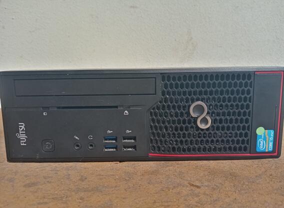 Fujitsu esprimo c910-l i3/8GB//120GB/1GB/W11