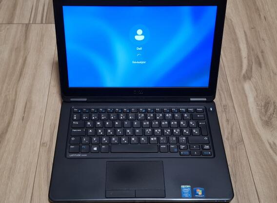 Dell Latitude E5250 | i5 processzor / 8GB RAM / 240GB SSD | Megbízható üzleti laptop gyári töltővel!